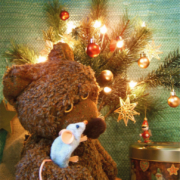 Vom alten Teddy unterm Weihnachtsbaum 11:30 + 15:00 Uhr